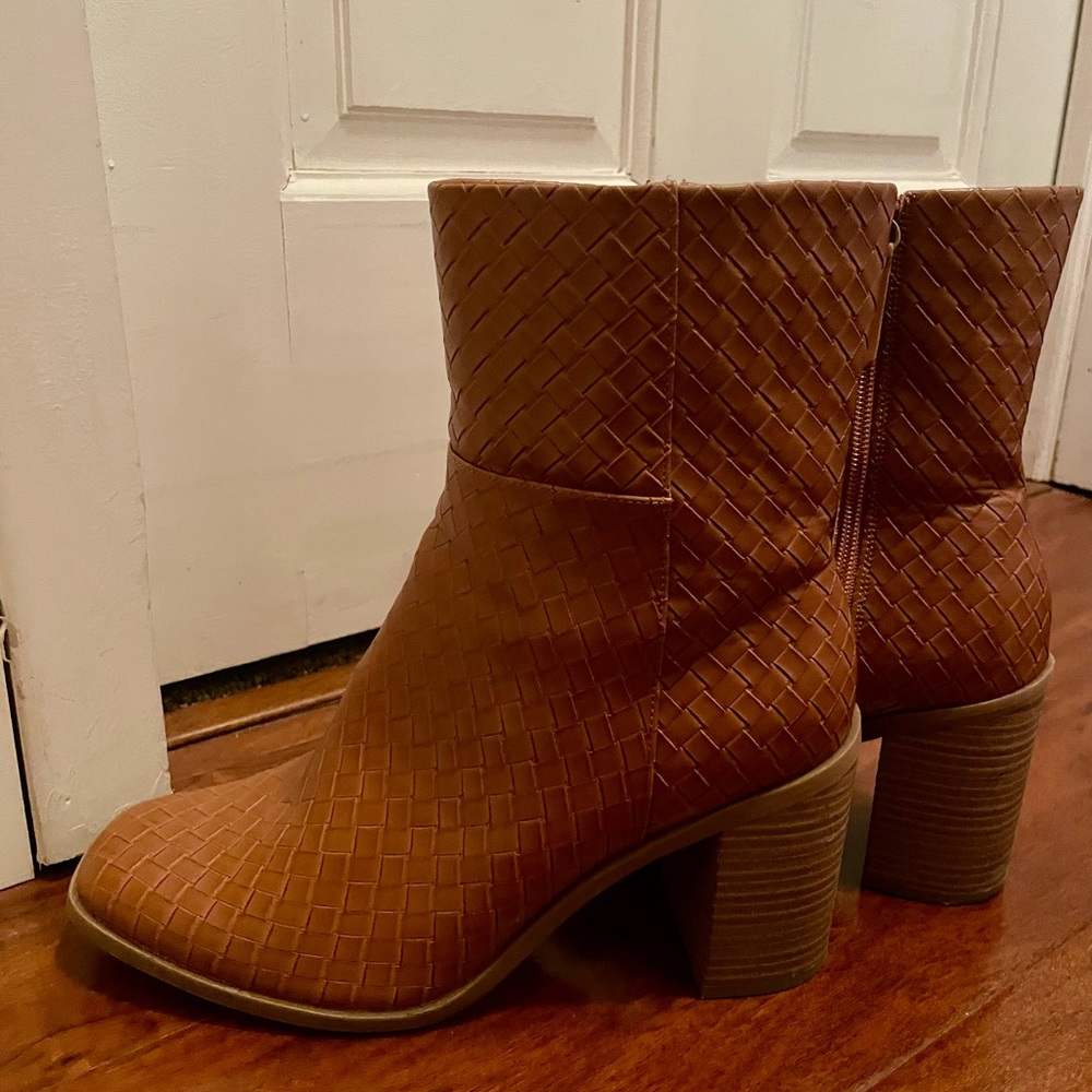 Women’s boots from target, size 10, barely worn